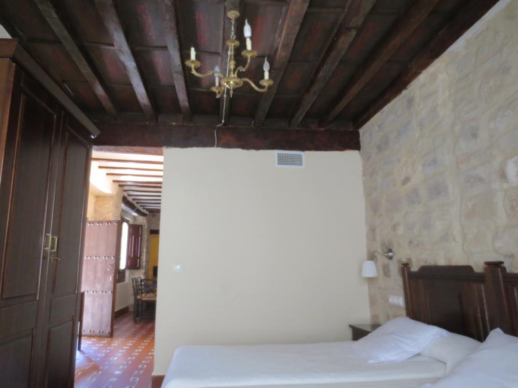 Apartamentos Turisticos El Losal Ubeda  Luaran gambar